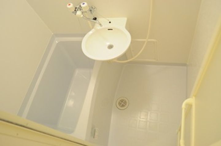 レオパレスPARKSIDE111の風呂