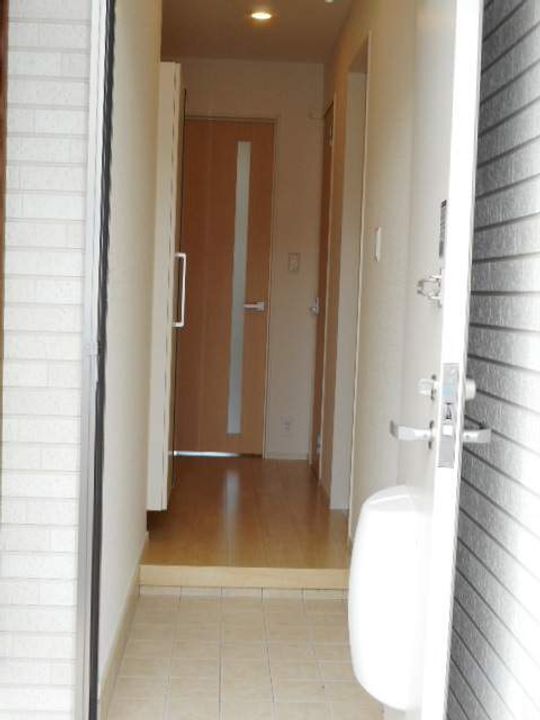 グランツ Mの玄関