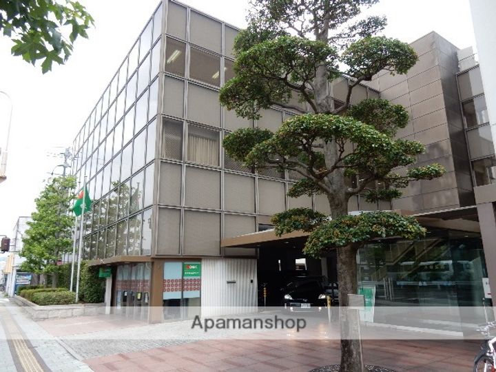 フローラルコートの周辺