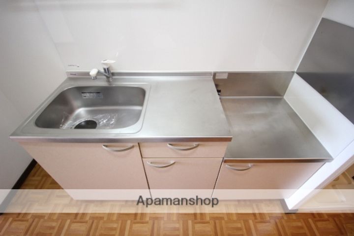 スリーサンズの内装