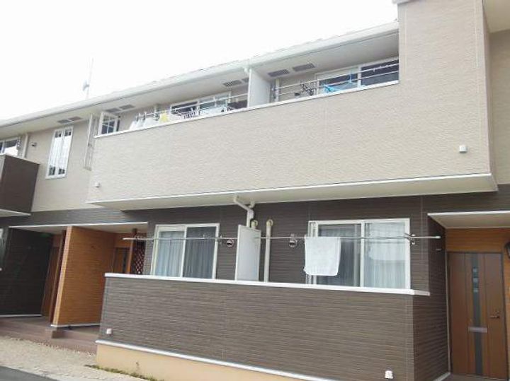 ベントルナータ Cの外観