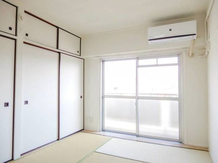 ビレッジハウス槌ヶ原1号棟0410の居間