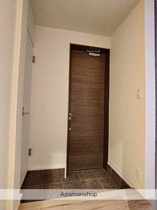 アグレアーブル今101の玄関