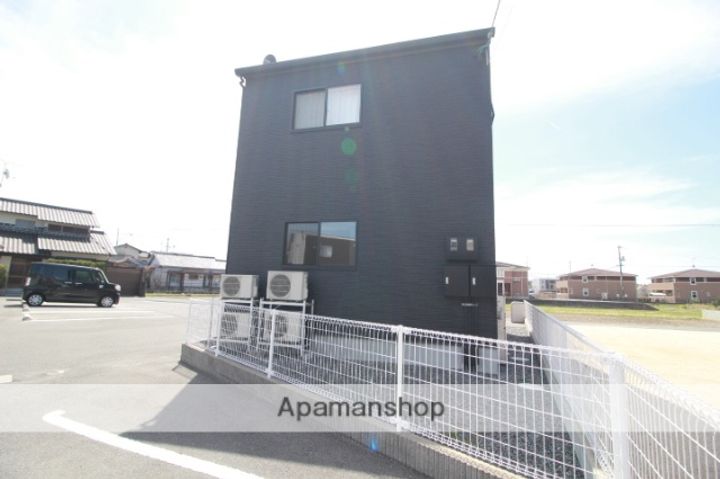 STAR GRANTSの外観