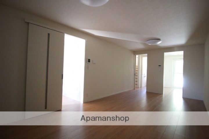 岡山県岡山市北区津島西坂2丁目(一戸建)の賃貸物件戸建ての居間