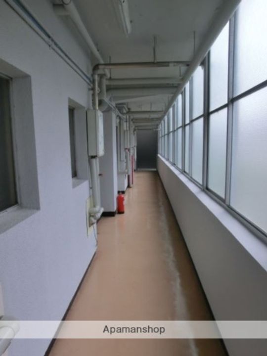 アレズⅢ番館 貸事務所の外観