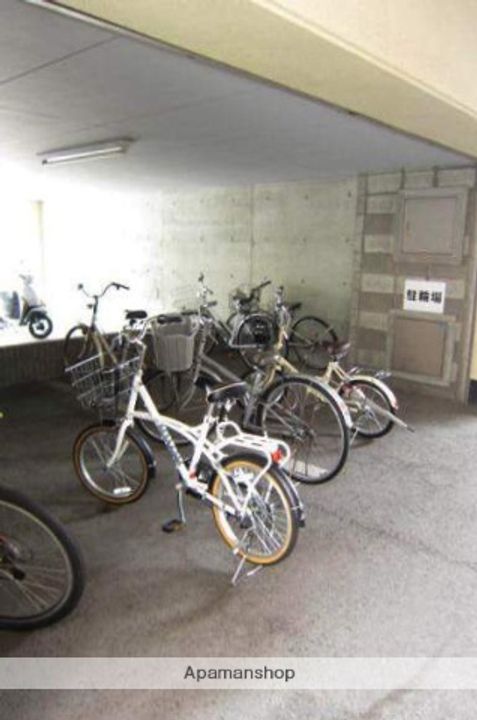 岡山県岡山市北区岡町の賃貸マンション206の外観