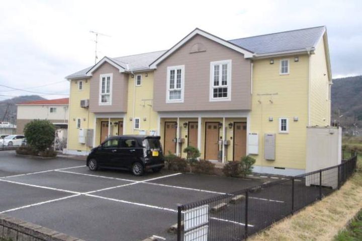 メゾン山水の外観