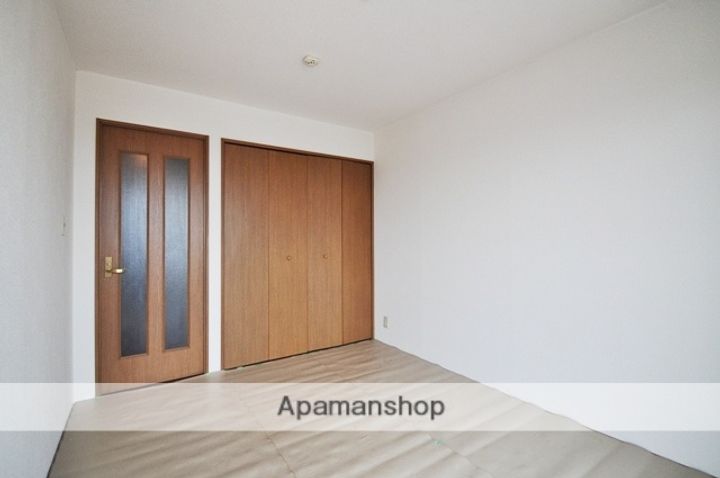 岡山県岡山市北区延友の賃貸マンションの内装