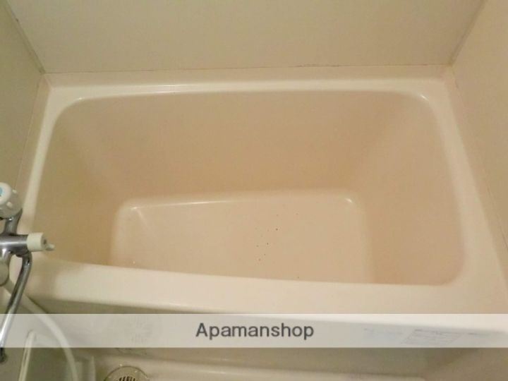 岡山県岡山市北区鹿田町1丁目の賃貸マンションの内装