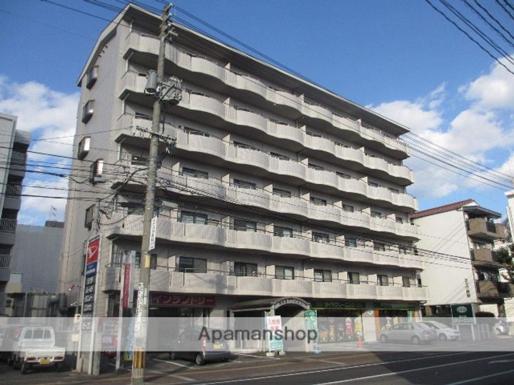 岡山県岡山市北区鹿田町1丁目の賃貸マンションの外観