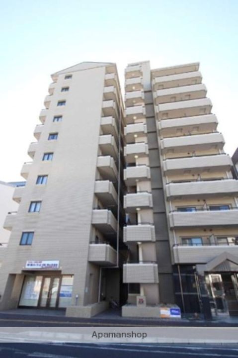 岡山県岡山市北区弓之町の賃貸マンションの外観