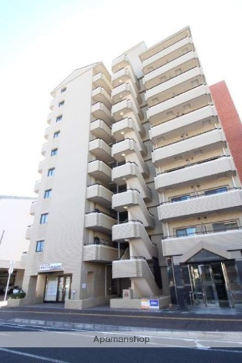 岡山県岡山市北区弓之町の賃貸マンションの外観