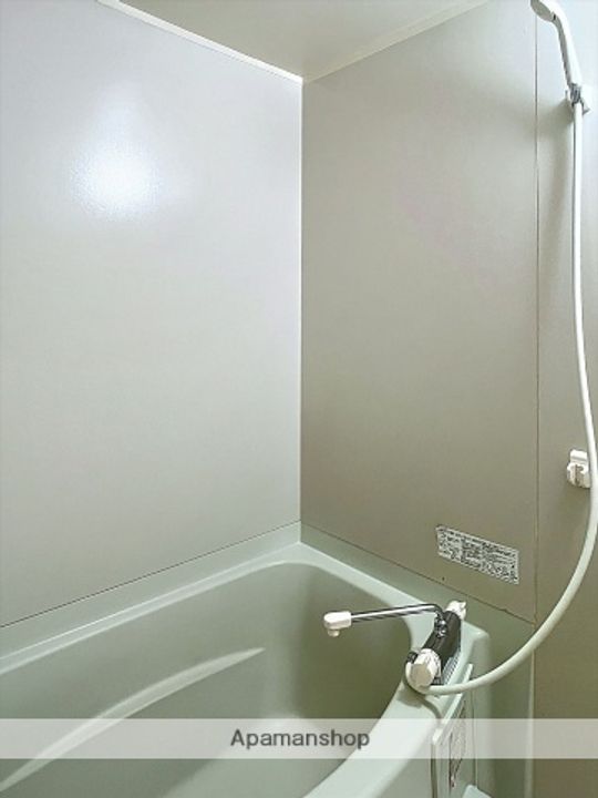 岡山県岡山市北区尾上の賃貸アパートの内装