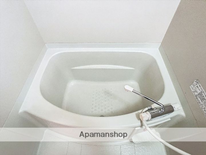 岡山県岡山市北区尾上の賃貸アパートの風呂