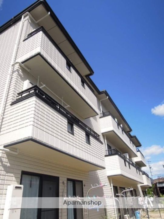 岡山県岡山市北区尾上の賃貸アパートの外観