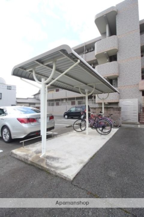 岡山県岡山市北区今保の賃貸マンションの外観