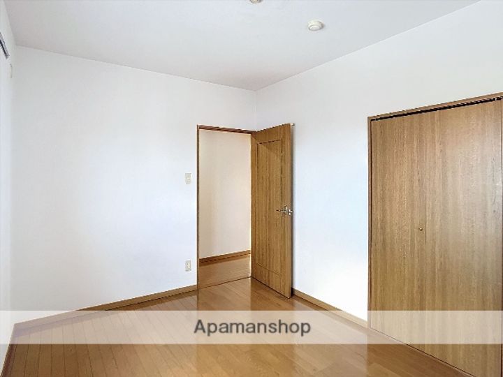 岡山県岡山市南区平福2丁目の賃貸マンションの内装