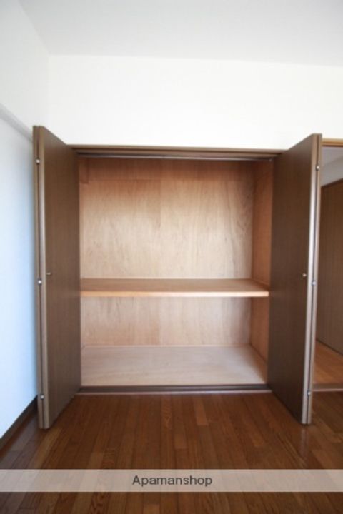 岡山県岡山市北区辰巳の賃貸マンションの内装