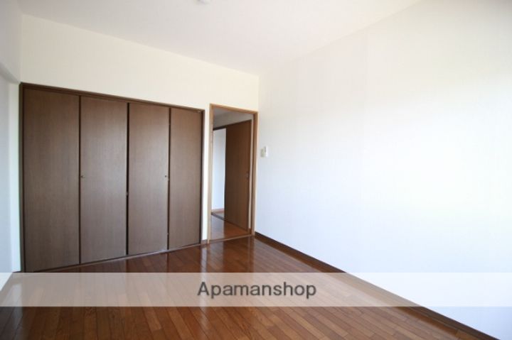 岡山県岡山市北区辰巳の賃貸マンションの内装