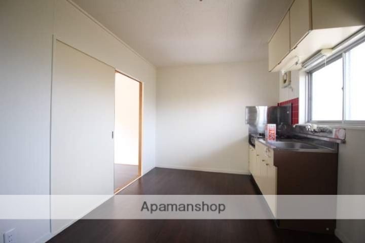 岡山県岡山市中区原尾島4丁目の賃貸アパートの内装