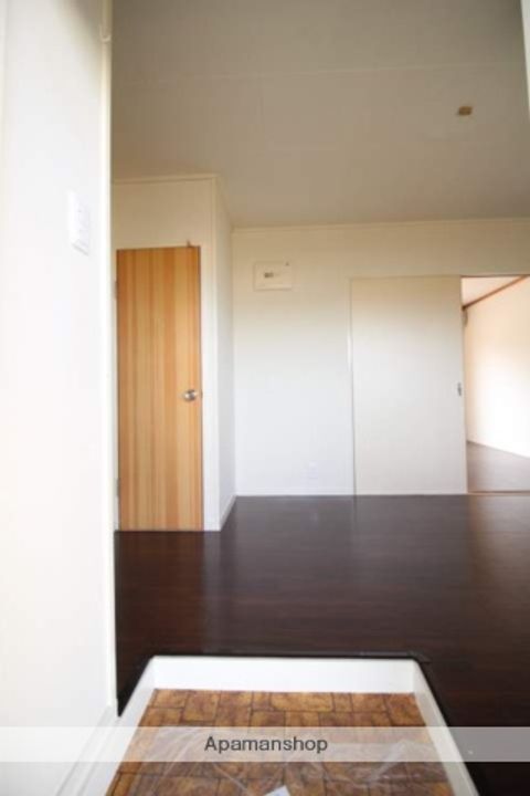 岡山県岡山市中区原尾島4丁目の賃貸アパートの内装
