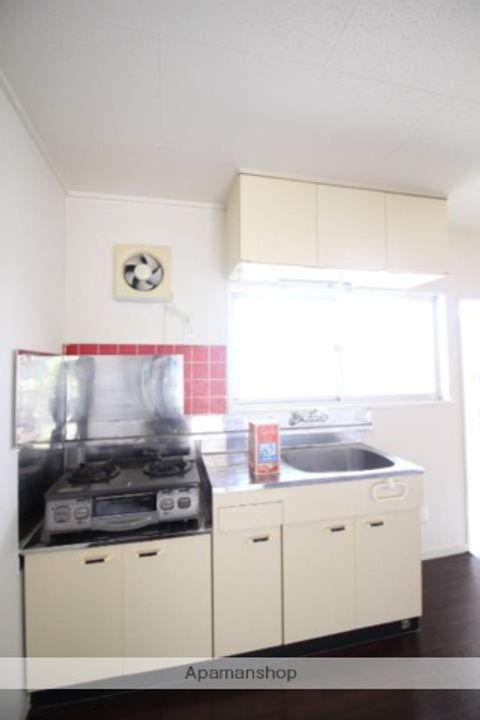 岡山県岡山市中区原尾島4丁目の賃貸アパートのキッチン