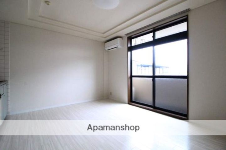 岡山県岡山市北区下中野の賃貸アパートの内装