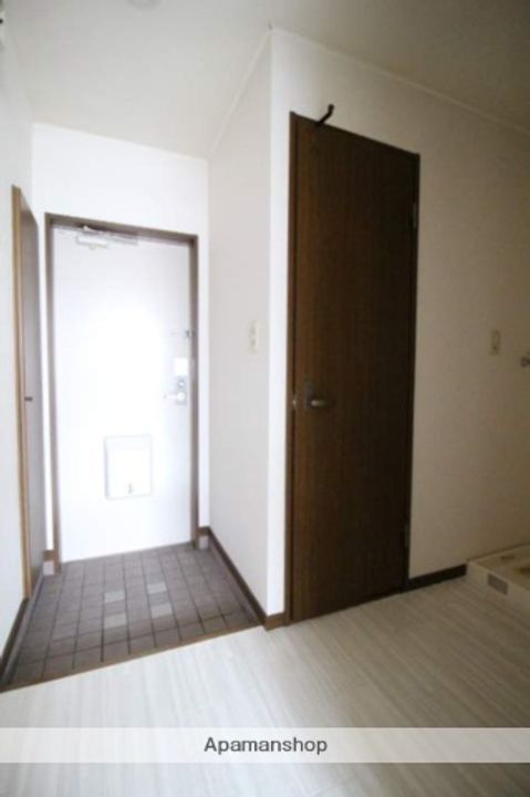 岡山県岡山市北区下中野の賃貸アパートの内装