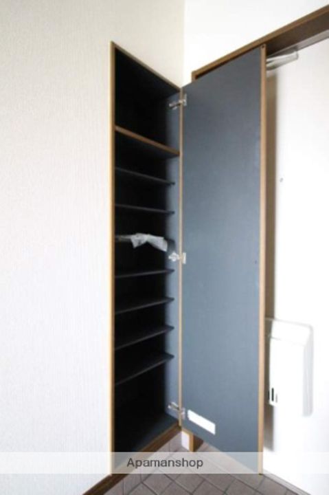 岡山県岡山市北区下中野の賃貸アパートの内装