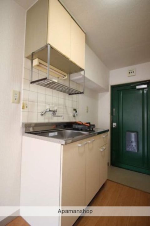 岡山県岡山市北区学南町3丁目の賃貸アパートのキッチン