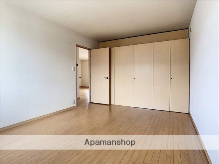 岡山県岡山市東区楢原の賃貸アパートの内装