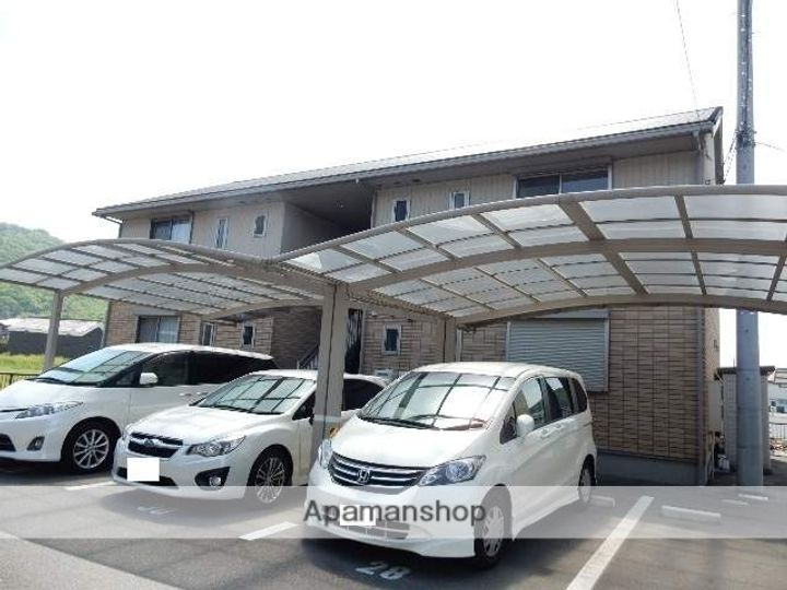 岡山県岡山市東区楢原の賃貸アパートの外観