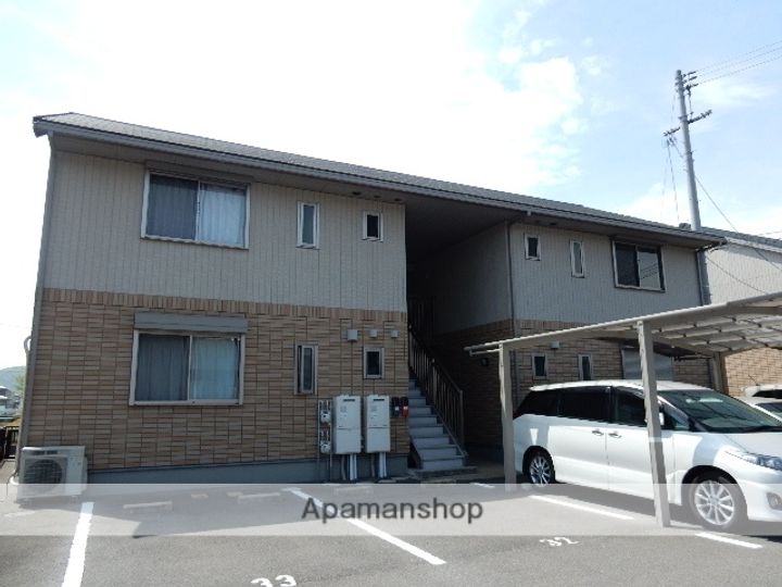 岡山県岡山市東区楢原の賃貸アパートの外観