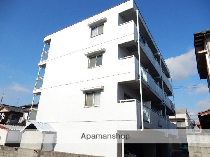 岡山県岡山市南区万倍の賃貸マンションの外観