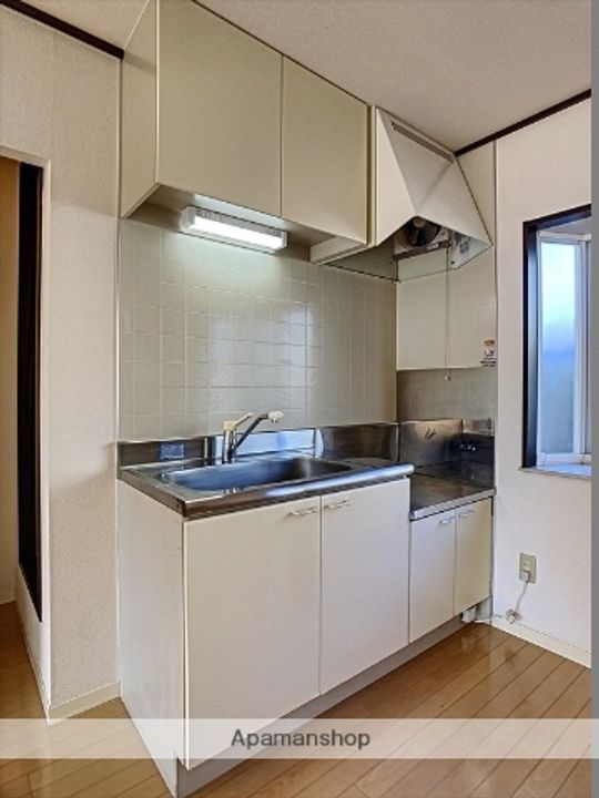 岡山県岡山市北区延友の賃貸アパートのキッチン
