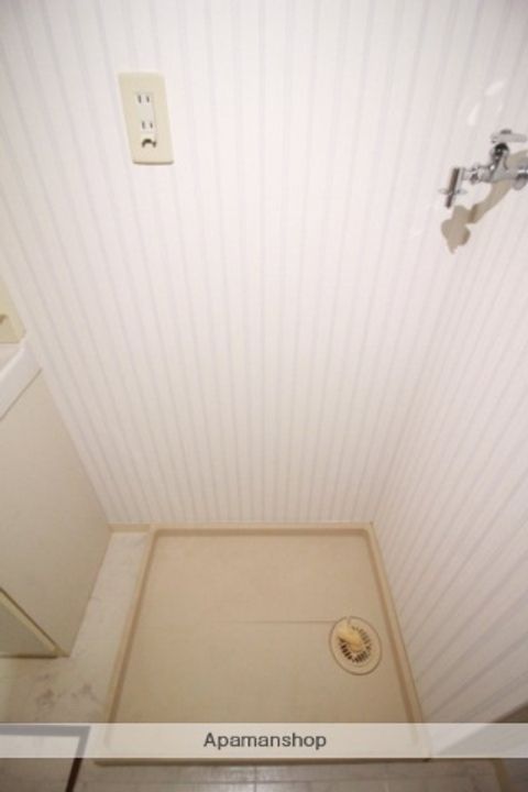 岡山県岡山市南区福成1丁目の賃貸アパートの内装