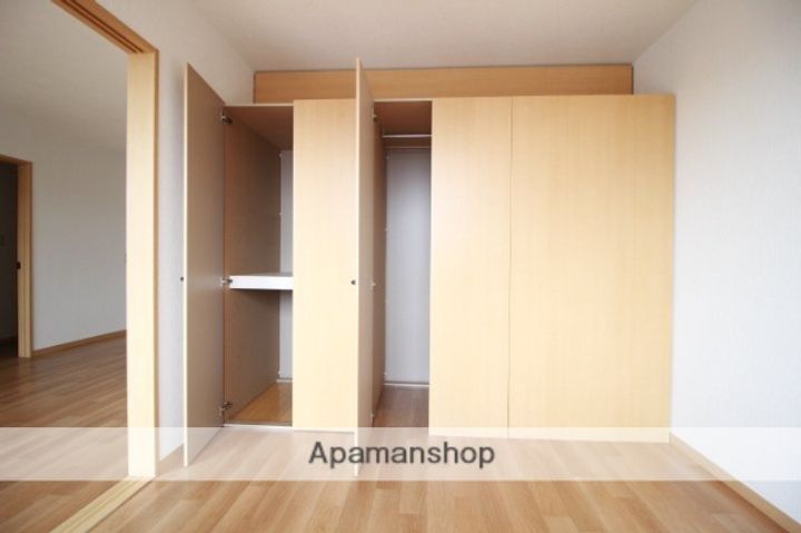 岡山県岡山市南区福成1丁目の賃貸アパートの内装