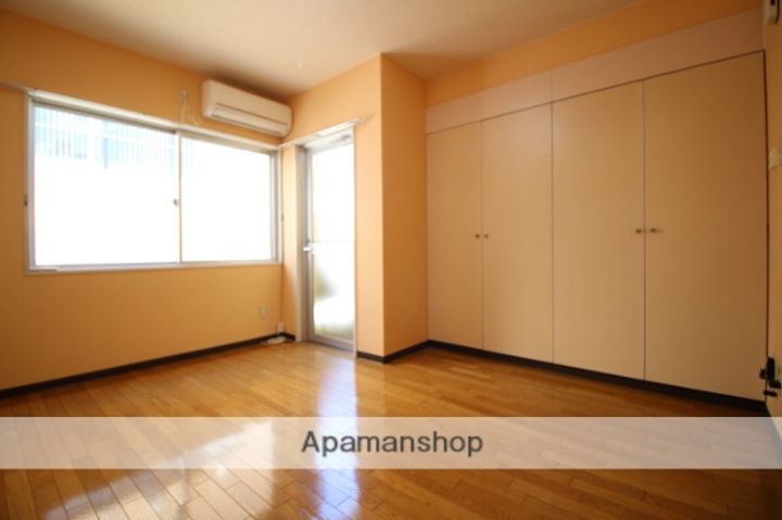 岡山県岡山市北区奉還町3丁目の賃貸マンションの内装