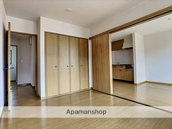 岡山県岡山市北区白石東新町の賃貸アパートの内装