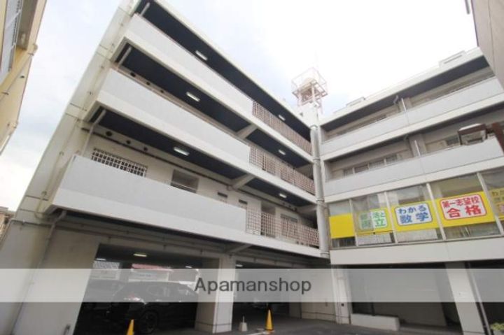 岡山県岡山市北区伊島町2丁目の賃貸マンションの外観