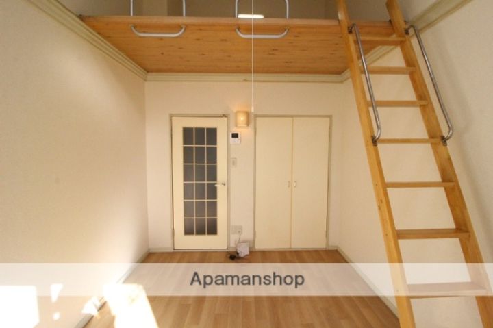 岡山県岡山市南区当新田の賃貸アパートの内装