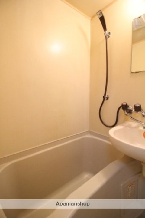 岡山県岡山市南区当新田の賃貸アパートの風呂