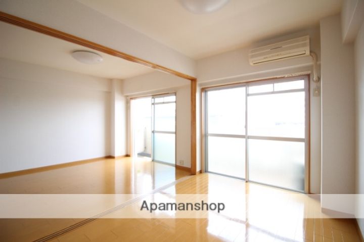 岡山県岡山市北区奥田本町の賃貸マンションの内装