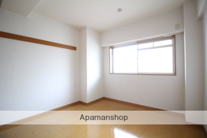 岡山県岡山市北区奥田本町の賃貸マンションの内装