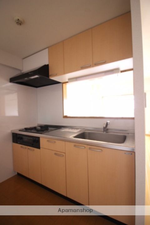 岡山県岡山市北区奥田本町の賃貸マンションのキッチン