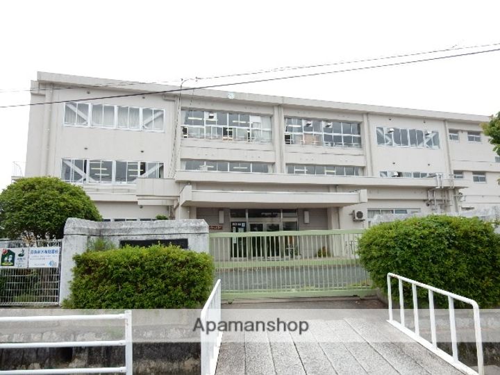 岡山県岡山市北区吉備津の賃貸マンションの周辺