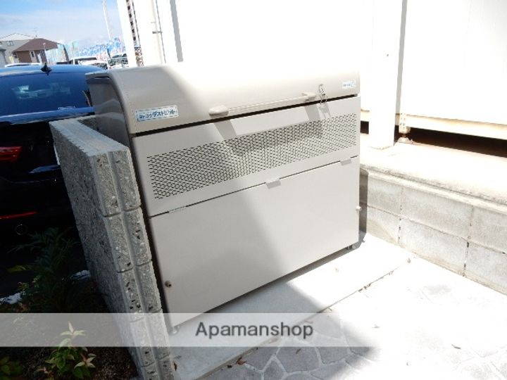 岡山県岡山市北区西長瀬の賃貸アパートの外観