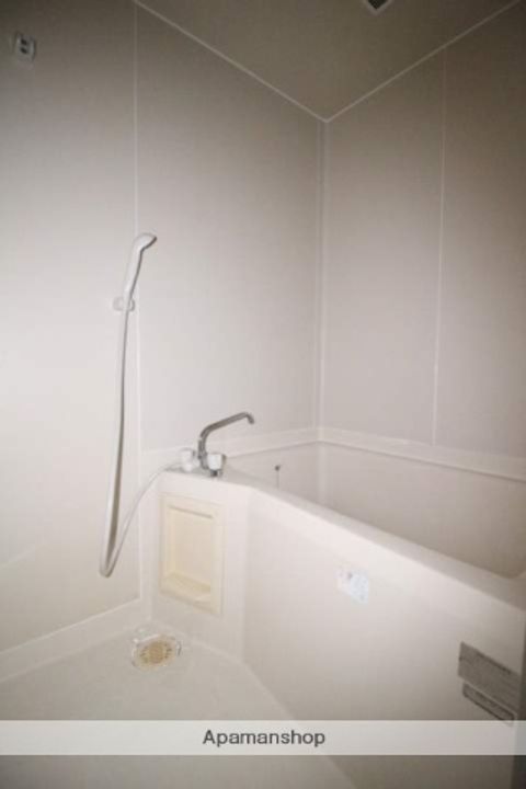 岡山県岡山市北区青江1丁目の賃貸マンションの風呂