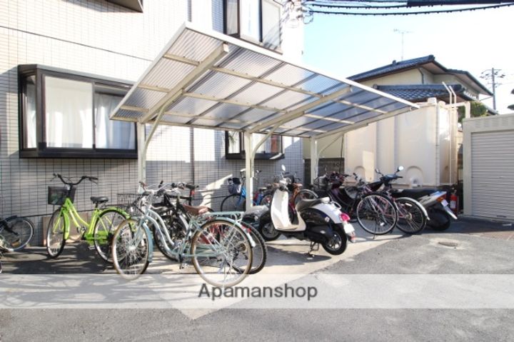 岡山県岡山市北区青江1丁目の賃貸マンションの外観